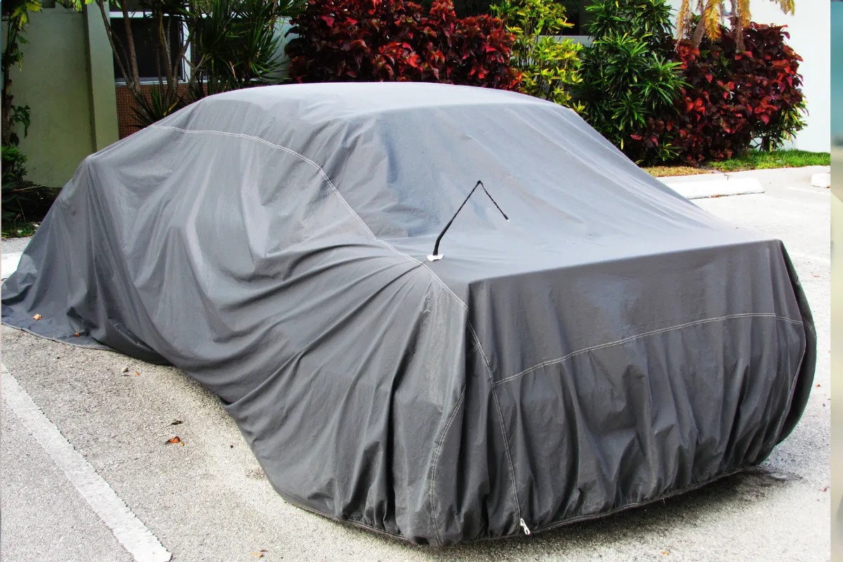 Bien choisir une housse de protection pour une voiture qui dort au garage